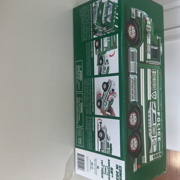 2023 HESS POLICE TRUCK AND CRUISER - Picture 3 of 3